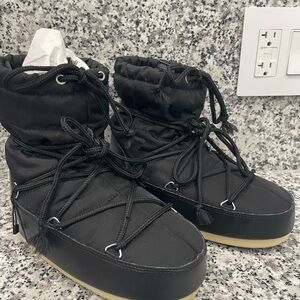 Black Winter Boot
